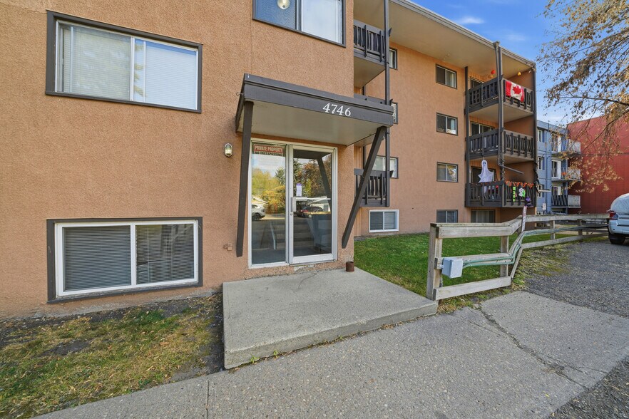 More Photos Of 4746 55 St, Red Deer Apartments For Sale
