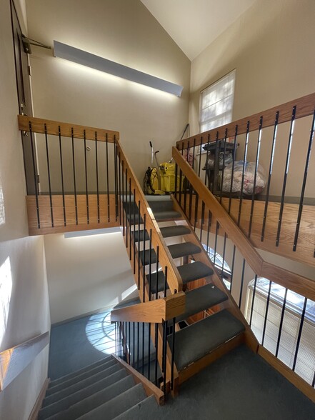 More Photos Of 995 Beaver Grade Rd, Coraopolis Medical For Lease