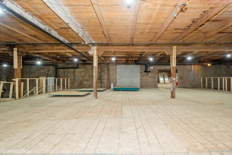 More Photos Of 2415 W 24th Pl, Chicago Warehouse For Sale