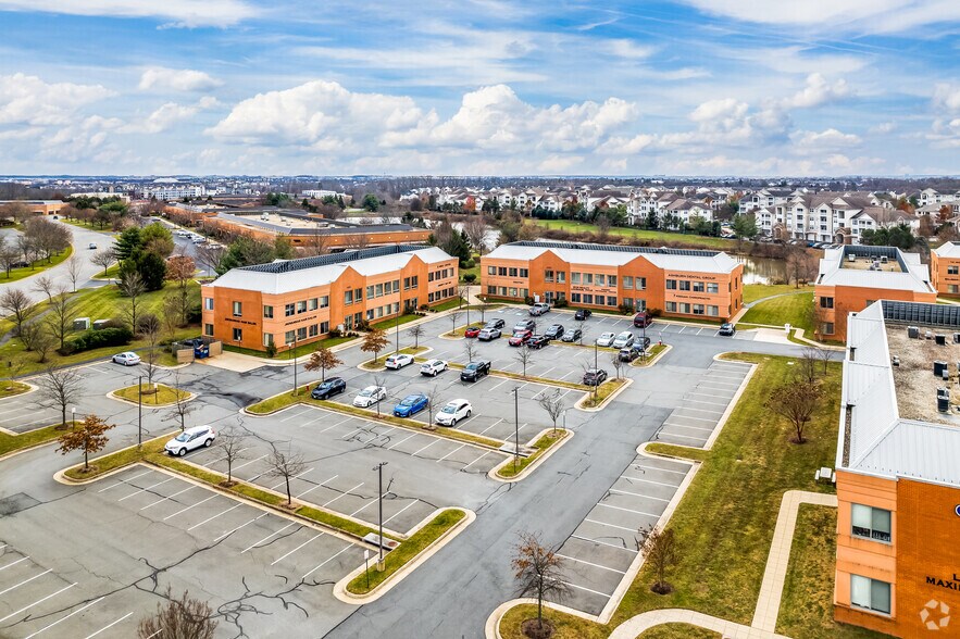 More Photos Of 44355 Premier Plaza, Ashburn Office For Lease