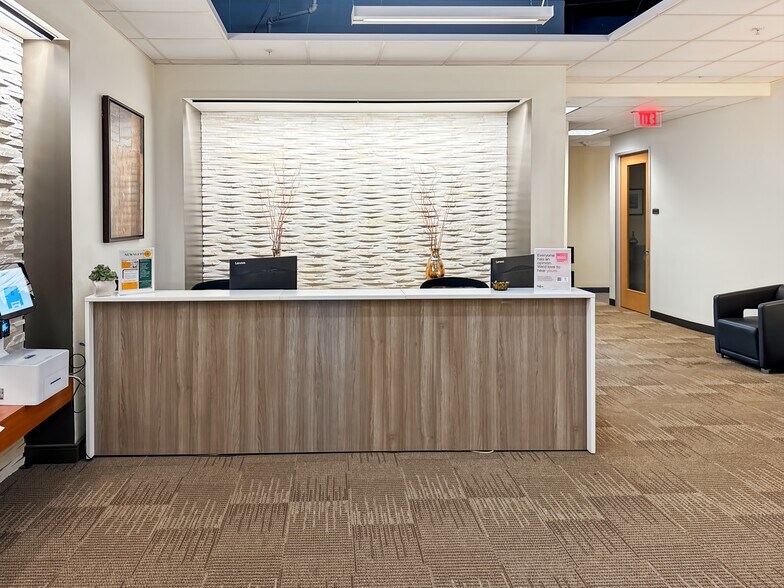 More Photos Of 11200 Broadway St, Pearland Coworking Space