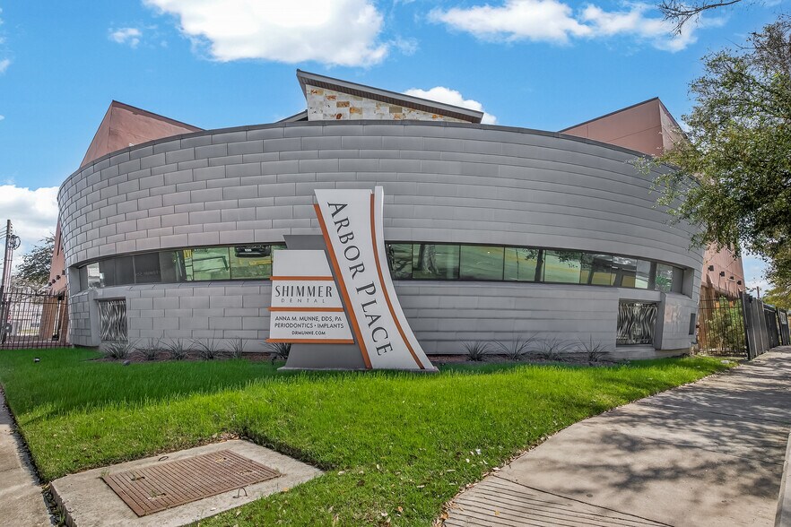 Primary Photo Of 4817 Main St, Houston Office For Lease