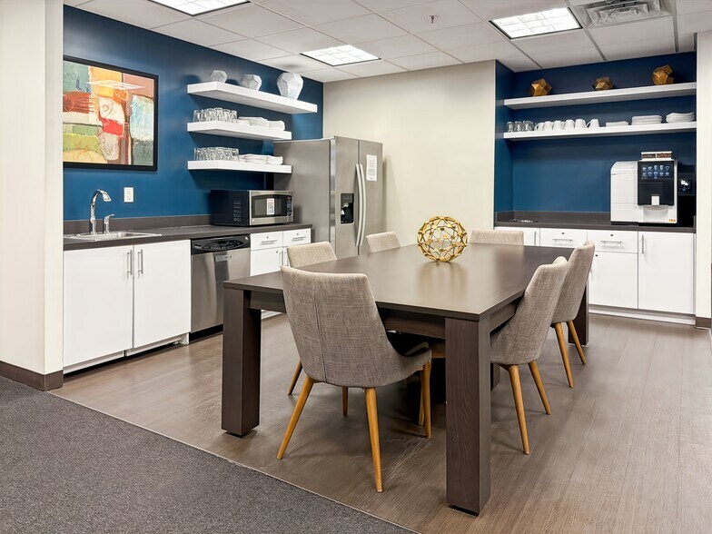 More Photos Of 130 S Indian River Dr, Fort Pierce Coworking Space