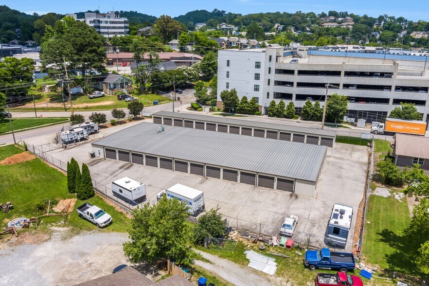 More Photos Of 500 W Manning St, Chattanooga Self Storage For Sale