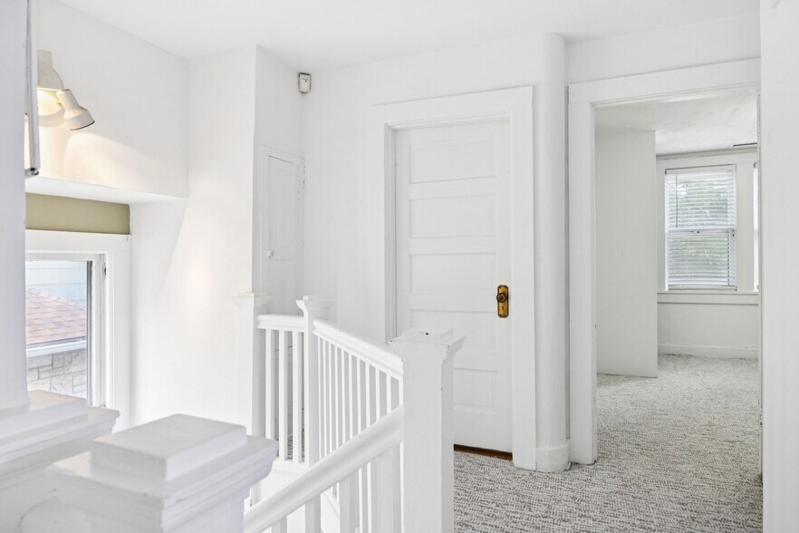 More Photos Of 1604 17th Ave S, Nashville Office Residential For Lease
