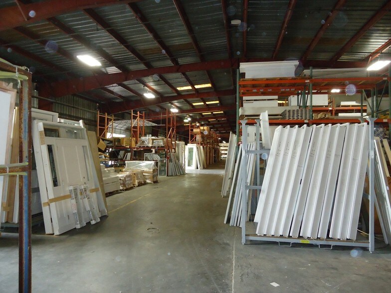More Photos Of 11765 Darryl Dr, Baton Rouge Warehouse For Lease