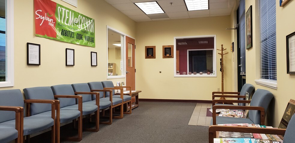 More Photos Of 75 Thomas Johnson Dr, Frederick Medical For Sale