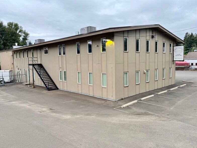 More Photos Of 9301 SE Stanley Ave, Milwaukie Office For Lease