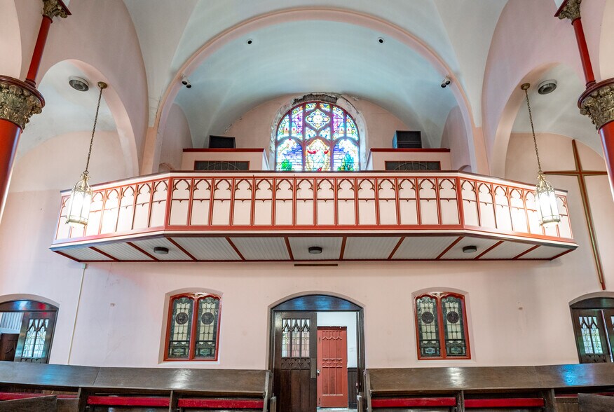 More Photos Of 85 Pulaski St, Torrington Religious Facility For Sale