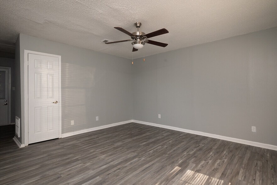 More Photos Of 1707 Arrowhead Rd, North Little Rock Apartments For Sale