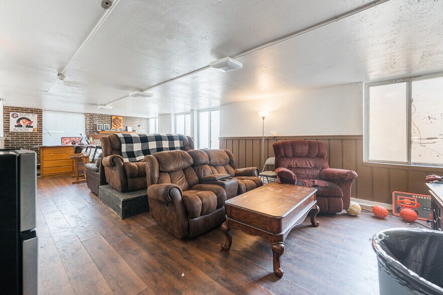 More Photos Of 919 Greenbrier Rd, Dekalb Apartments For Sale