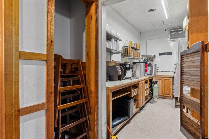 More Photos Of 4412 Hwy 377, Brownwood Restaurant For Sale