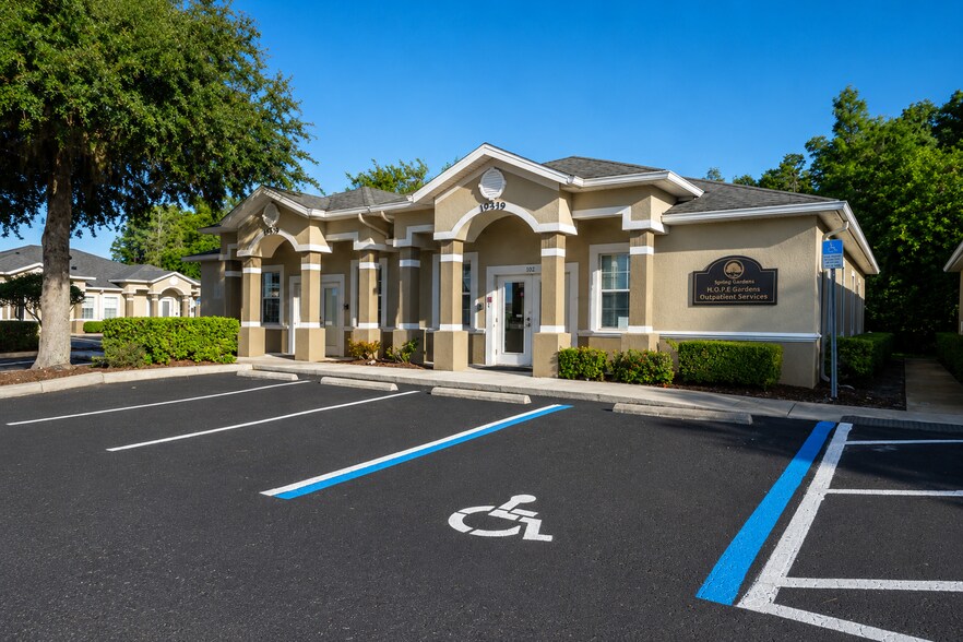 More Photos Of 19439 Shumard Oak Dr, Land O' Lakes Medical For Sale