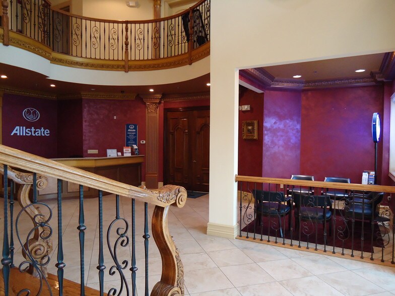 More Photos Of 10065-10067 Sandmeyer Ln, Philadelphia Light Distribution For Lease