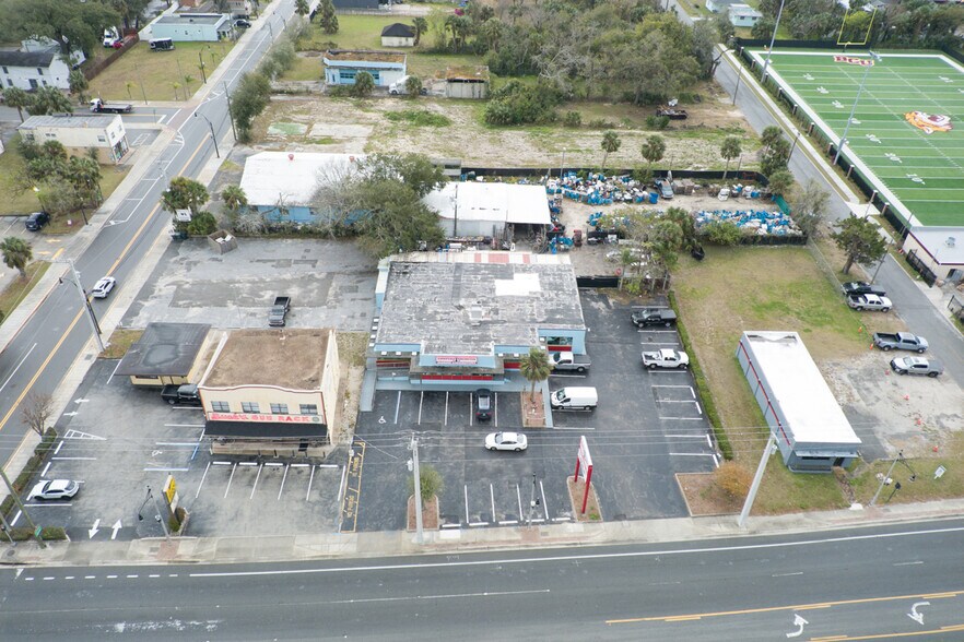 More Photos Of 613 W International Speedway Blvd, Daytona Beach Freestanding For Sale
