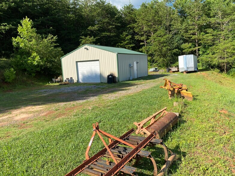 More Photos Of 6695 Springbrook Ave, Hickory Manufactured Housing Mobile Home Park For Sale
