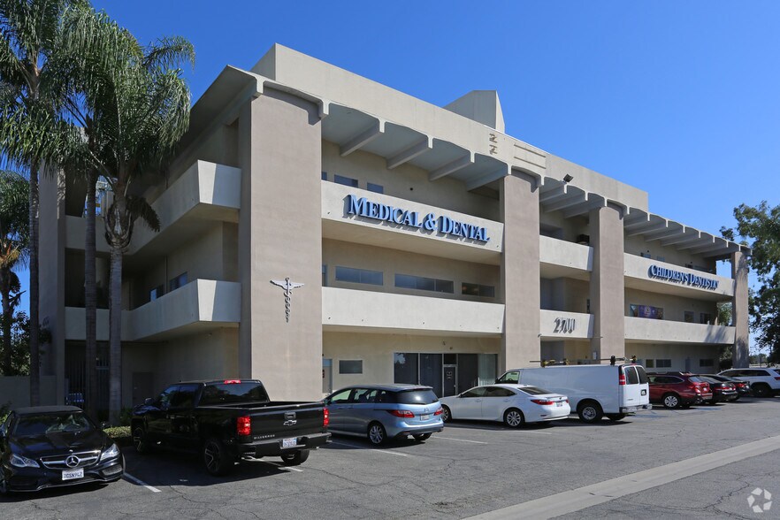 More Photos Of 2700 N Bellflower Blvd, Long Beach Medical For Lease