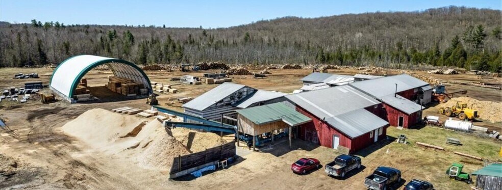 Primary Photo Of 8687 Highway 511, Lanark Highlands Manufacturing For Sale