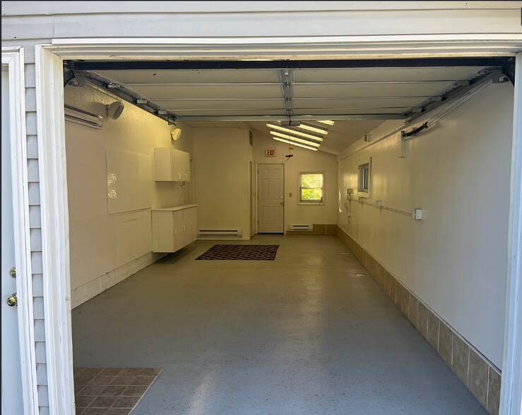 More Photos Of 1128 PA-56, Apollo Flex For Lease