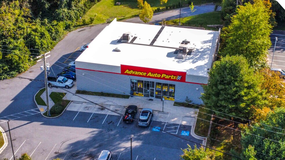 Primary Photo Of 7810 Clark Station Rd, Severn Freestanding For Sale