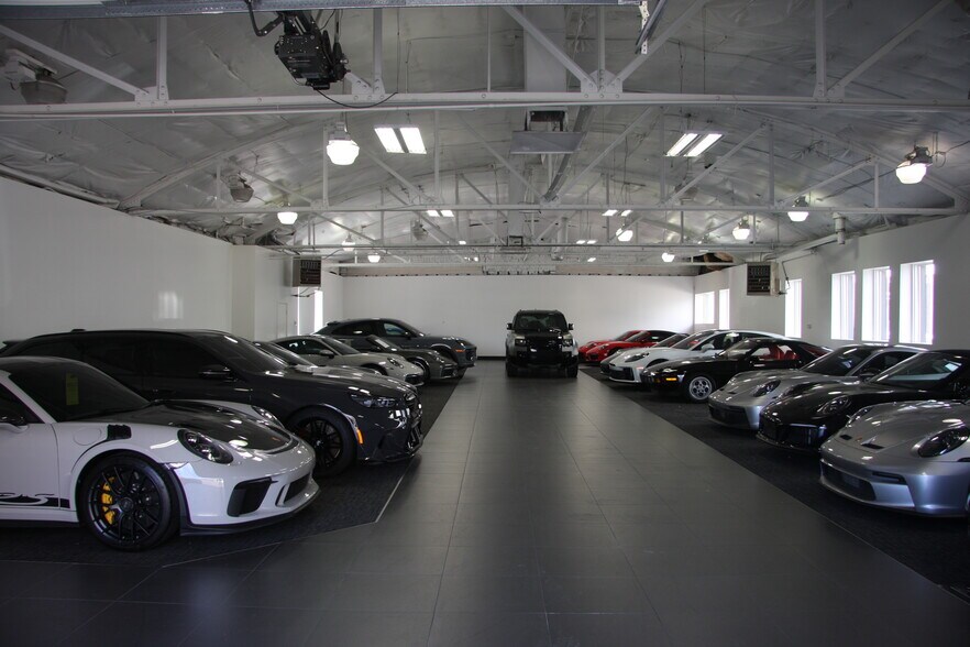 More Photos Of 1045 S State St, Salt Lake City Auto Dealership For Lease