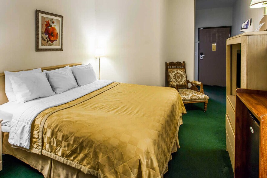 More Photos Of 3710 Meridian St, Bellingham Hospitality For Sale