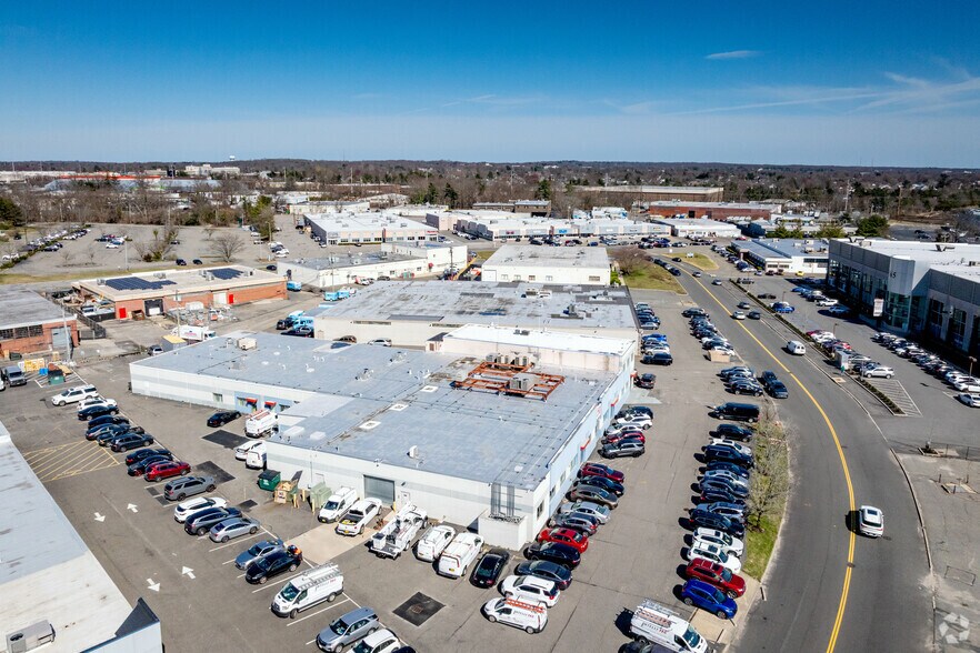 More Photos Of 150 Eileen Way, Syosset Warehouse For Lease