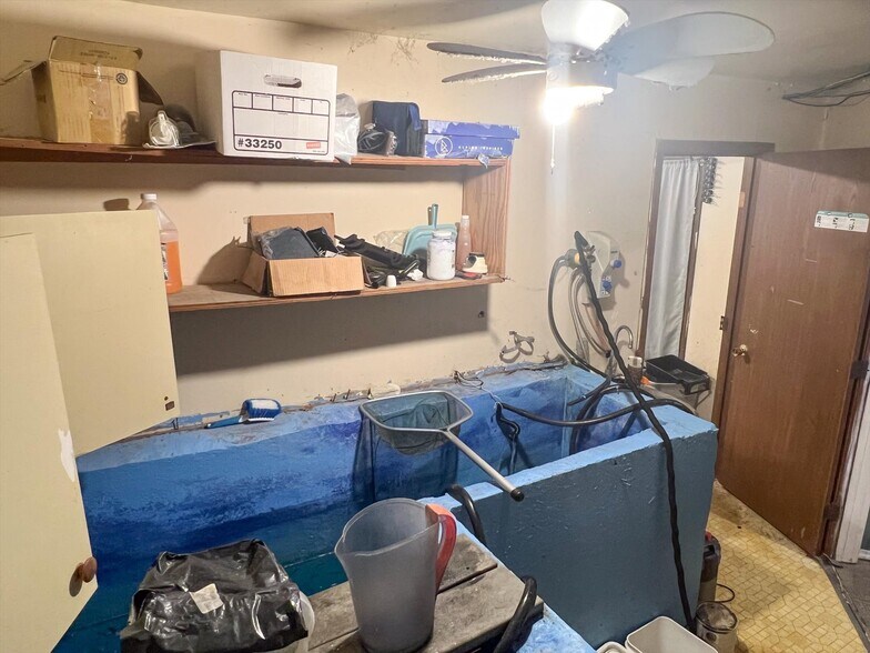 More Photos Of 1295 IL-16, Shelbyville Hotel For Sale