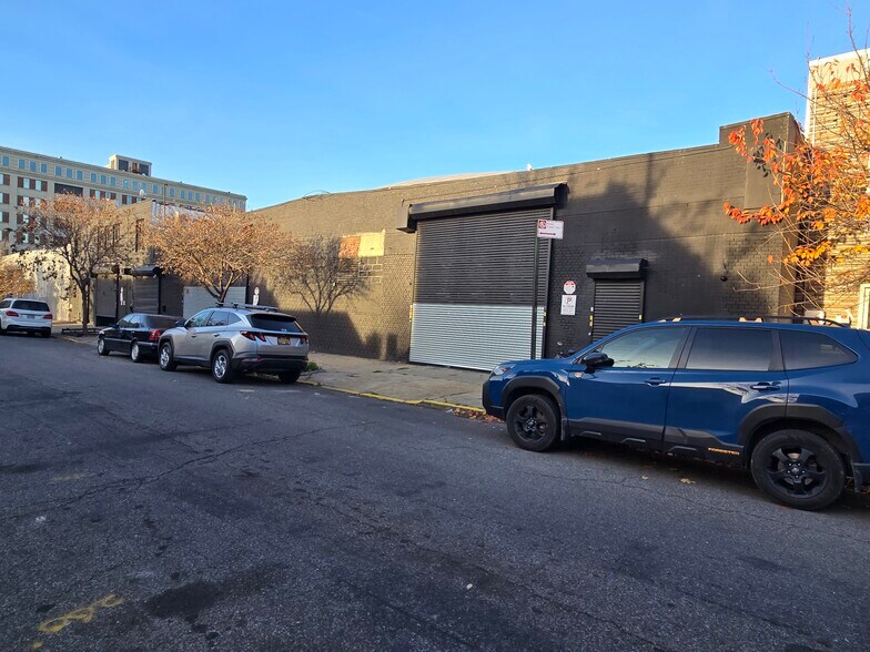Primary Photo Of 837 3rd Ave, Brooklyn Warehouse For Lease
