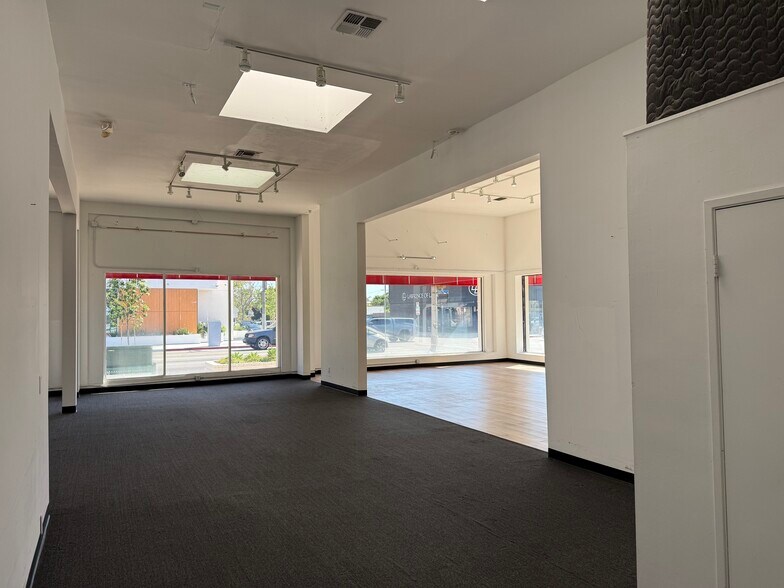 More Photos Of 8069 Beverly Blvd, Los Angeles Storefront Retail Office For Lease