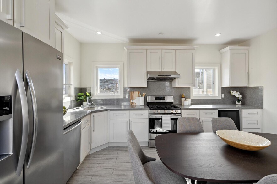 More Photos Of 31-33 Cuvier St, San Francisco Apartments For Sale