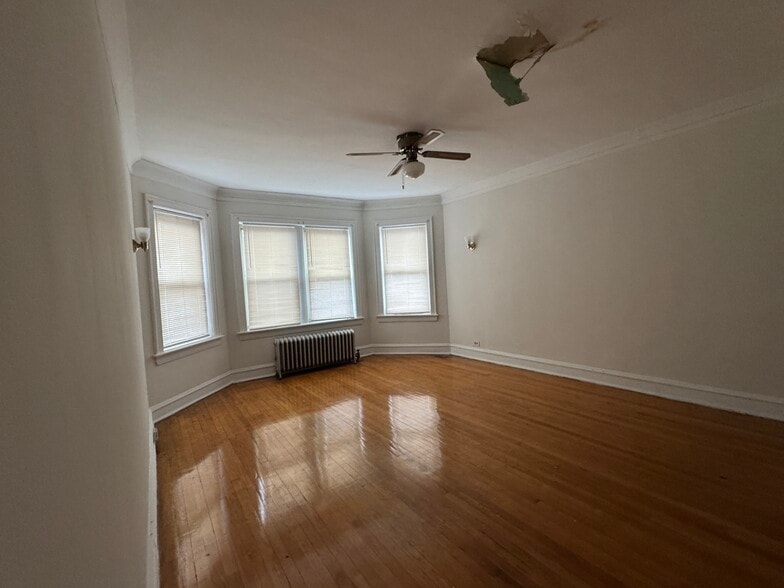 More Photos Of 8035 S Evans Ave, Chicago Apartments For Sale