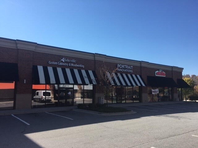 More Photos Of 1833 Hendersonville Rd, Asheville Storefront For Lease