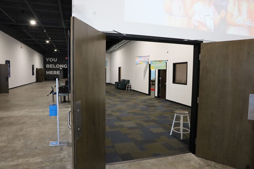 More Photos Of 2800 N Water St, Decatur General Retail For Sale