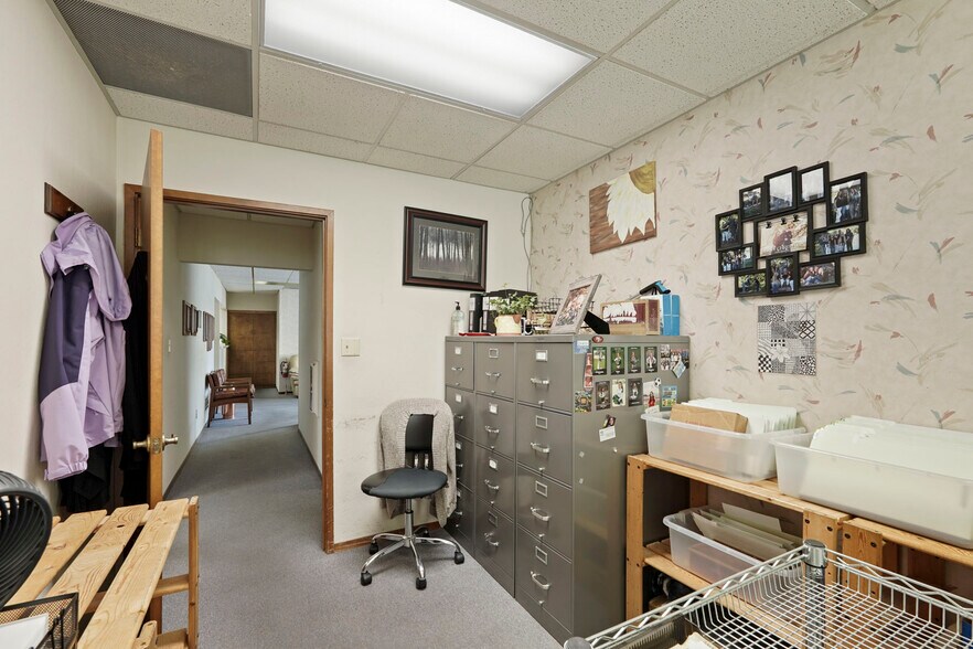 More Photos Of 1820 W Kettleman Ln, Lodi Office For Sale