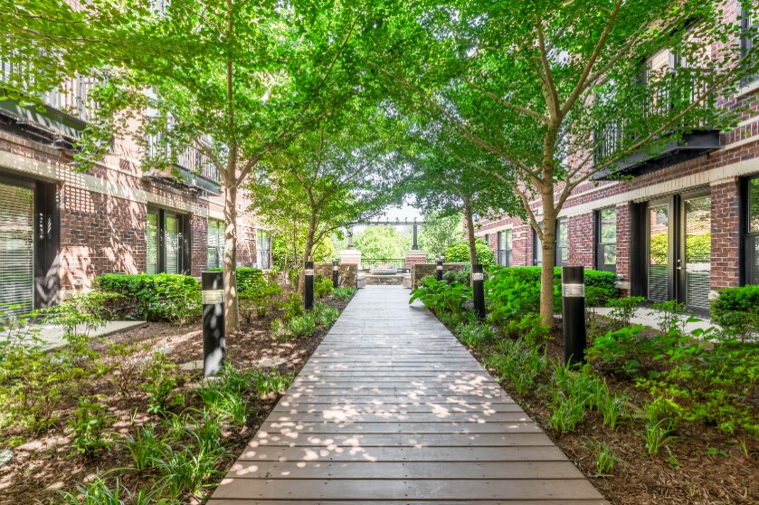 More Photos Of 1919 Clarendon Blvd, Arlington Apartments For Lease