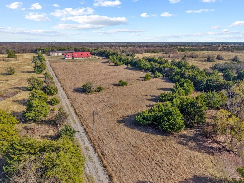 More Photos Of 12488 Eastline Rd, Trenton Specialty For Sale