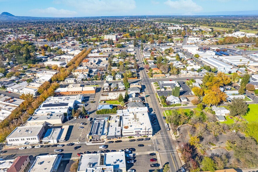 More Photos Of 409 Center St, Yuba City Storefront Retail Office For Lease