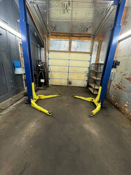 More Photos Of 5115 N Dixie Dr, Dayton Auto Dealership For Lease