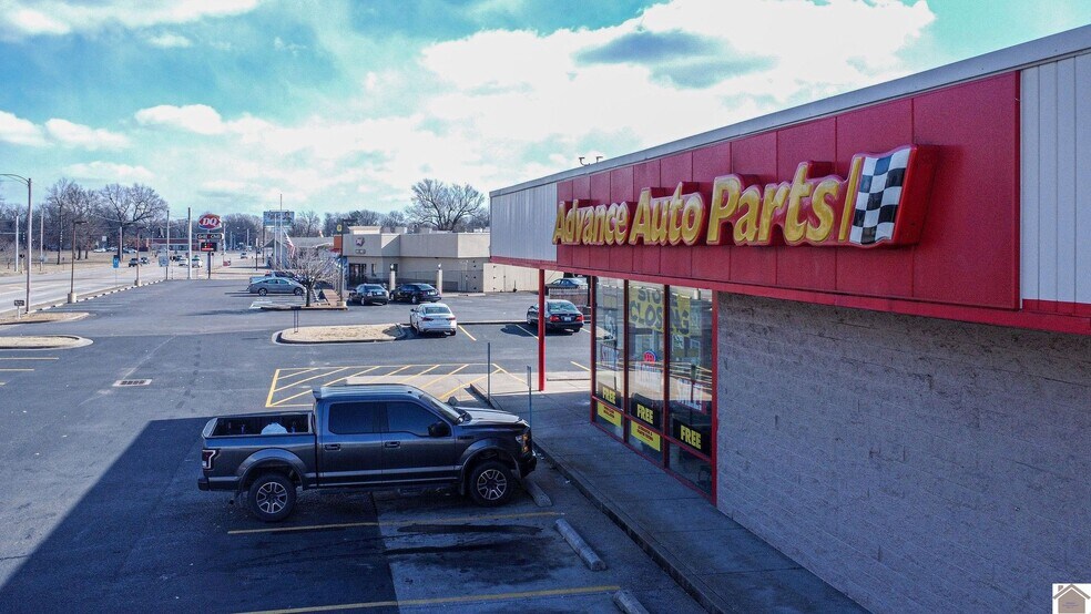 More Photos Of 2828 Park Ave, Paducah Freestanding For Lease