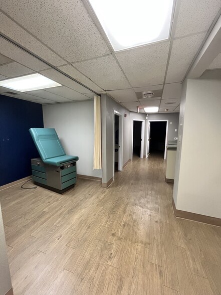 More Photos Of 3401 Capital Cir NE, Tallahassee Medical For Lease