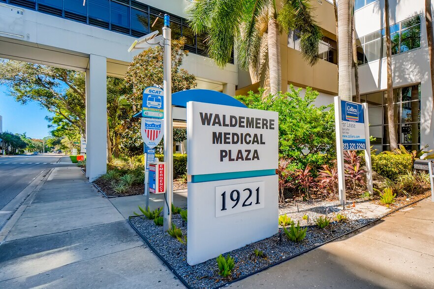 More Photos Of 1921 Waldemere St, Sarasota Medical For Lease