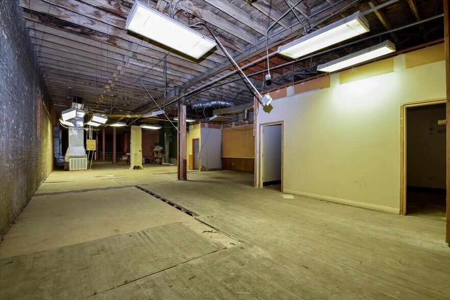 More Photos Of 22 Church Ave SW, Roanoke Storefront Retail Office For Sale
