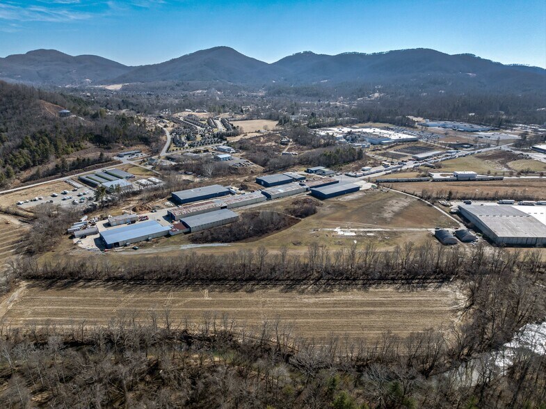 More Photos Of 535 L A White Drive, Fletcher Industrial For Sale