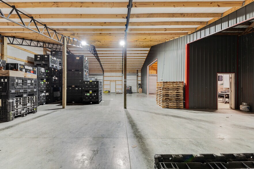 More Photos Of 634 Swiss Colony Rd, Hohenwald Warehouse For Sale