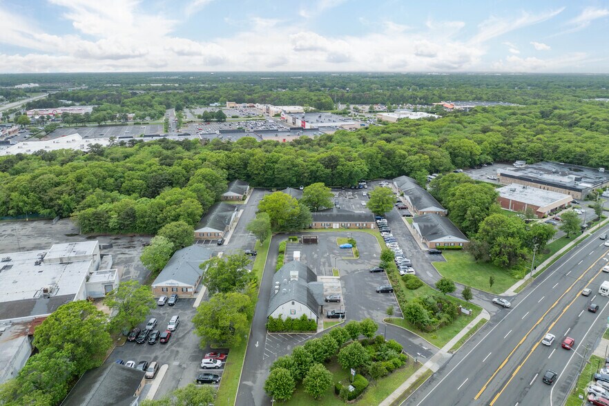 More Photos Of 450 Waverly Ave, Patchogue Medical For Lease
