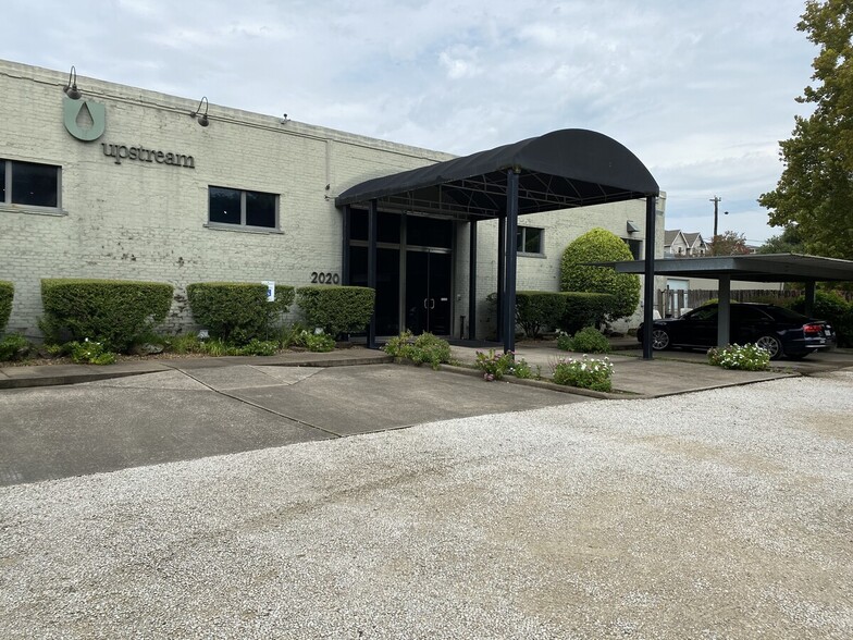 More Photos Of 2020 N Memorial Way, Houston Office For Sale