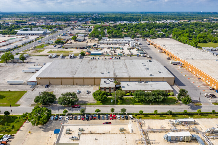 Primary Photo Of 4430 Director Dr, San Antonio Manufacturing For Lease