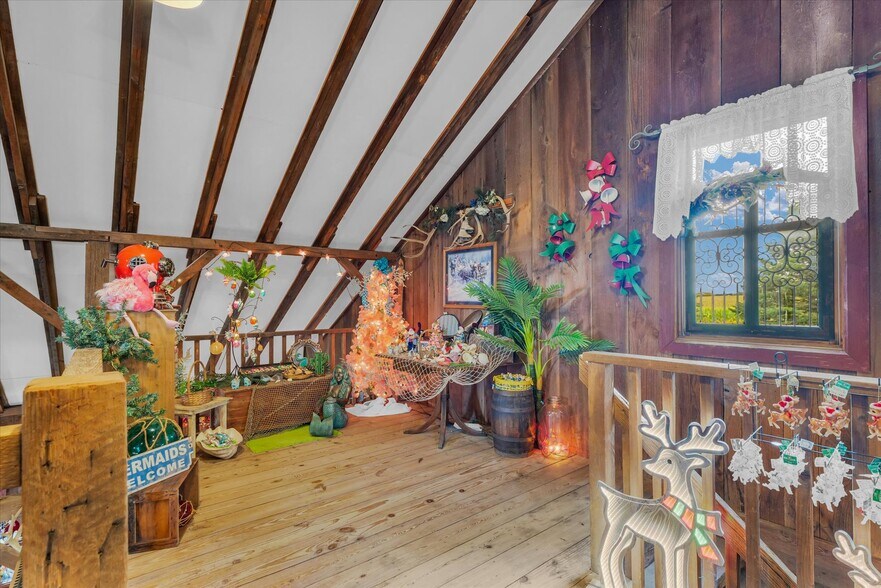 More Photos Of 1356 County Road 2900 N, Rantoul Specialty For Sale