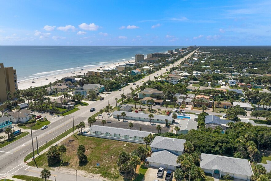 Primary Photo Of 1708 S Atlantic Ave, New Smyrna Beach Hotel For Sale